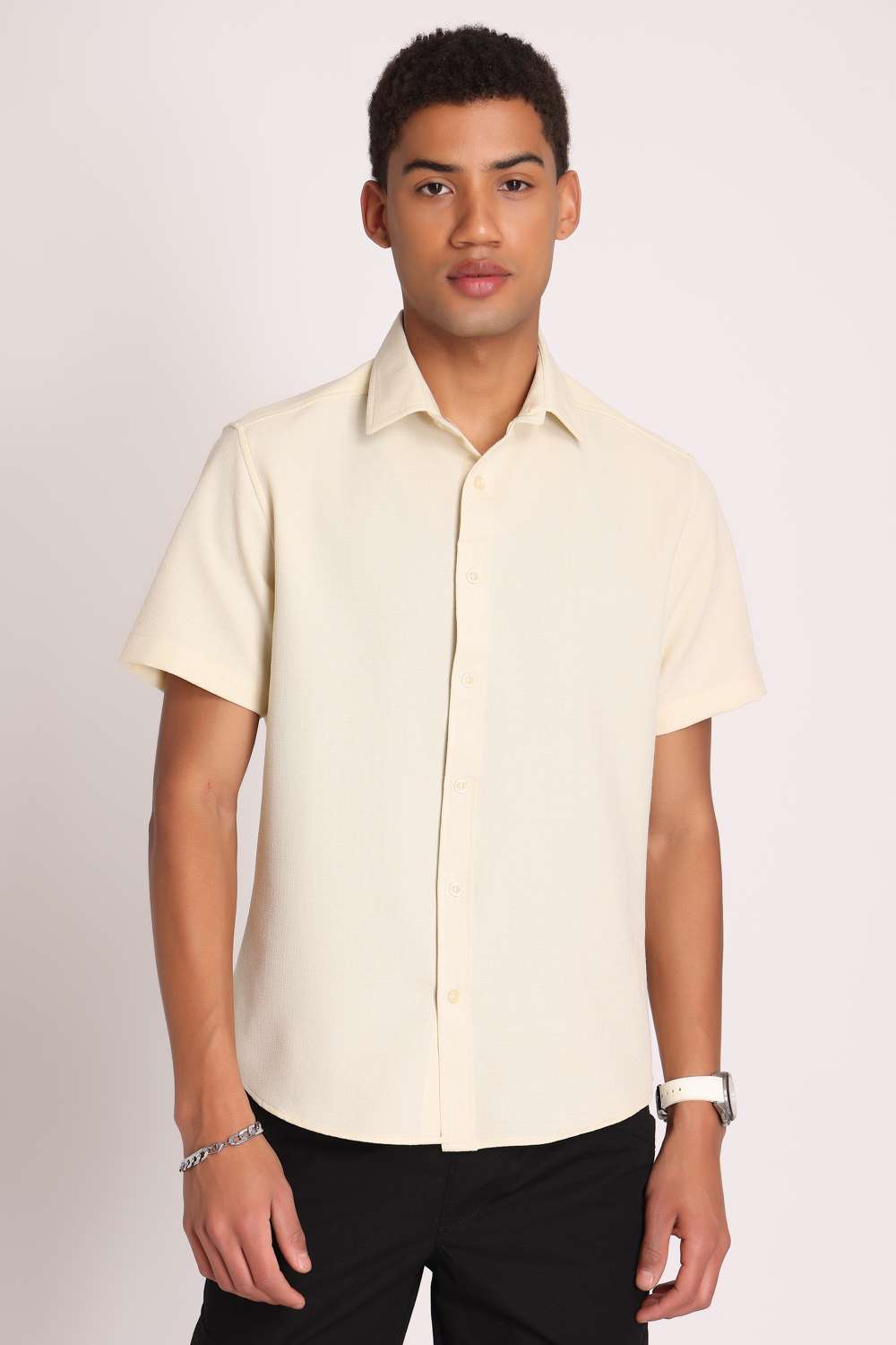 Mens Regular Fit Half Sleeves Shirt