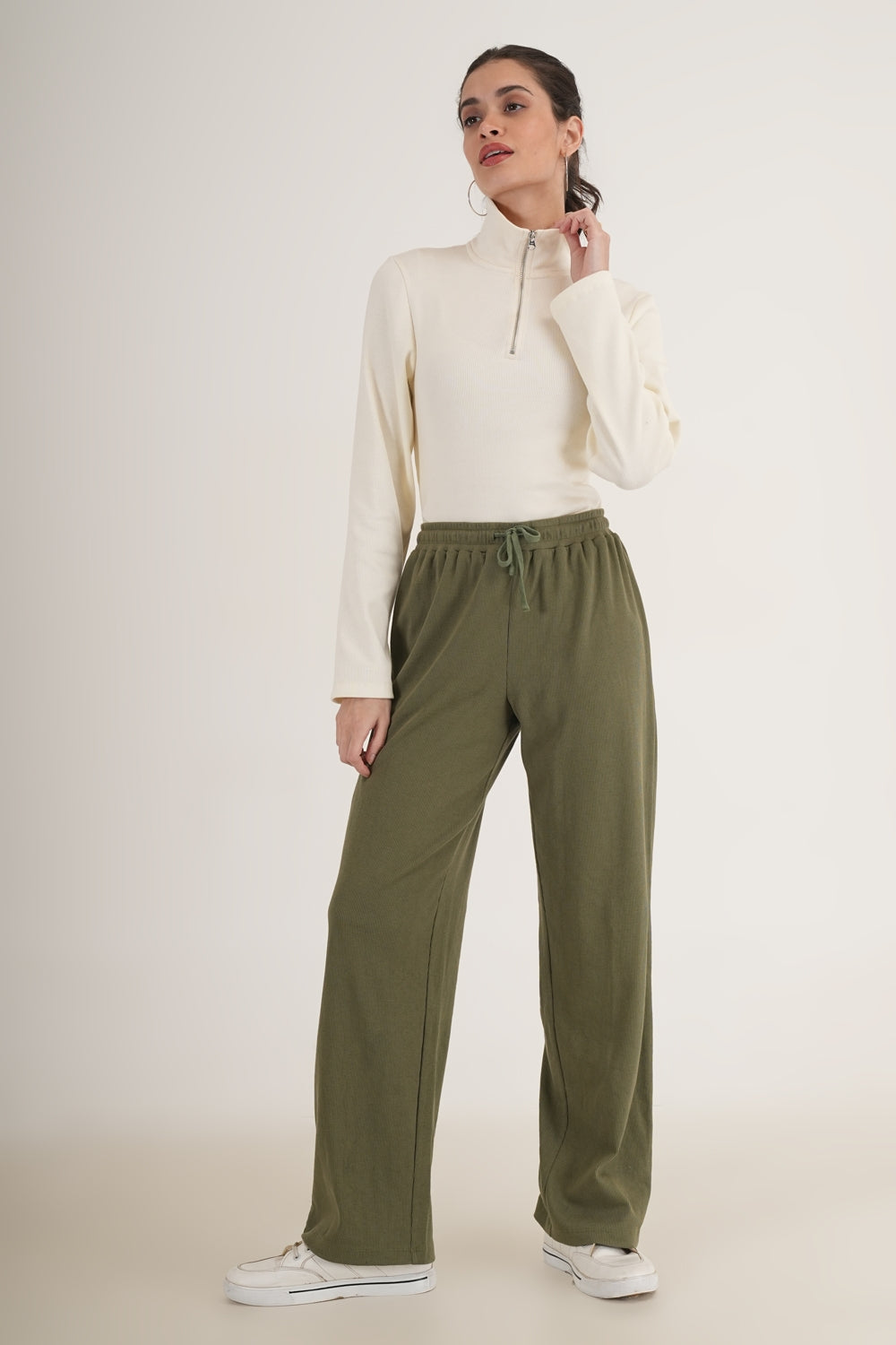 WESTERN FIT AND FLARE CASUAL SOLID TRACKPANTS - Olive