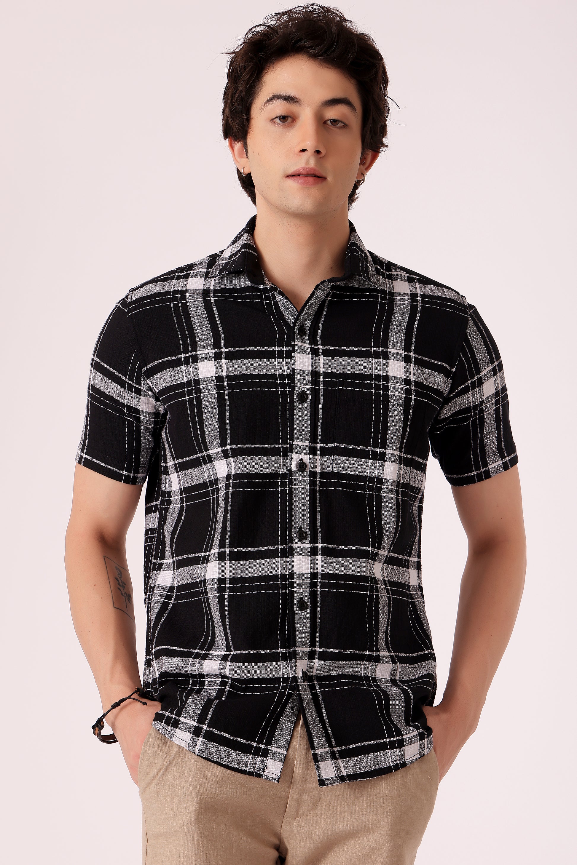 Men's cotton Checks Shirt Half Sleeve - Black