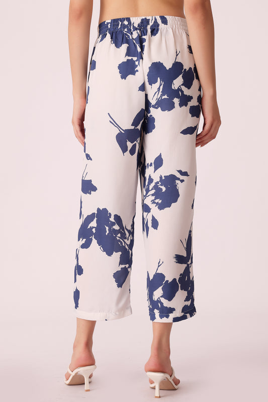 women printed relaxed fit pants - extra image 2