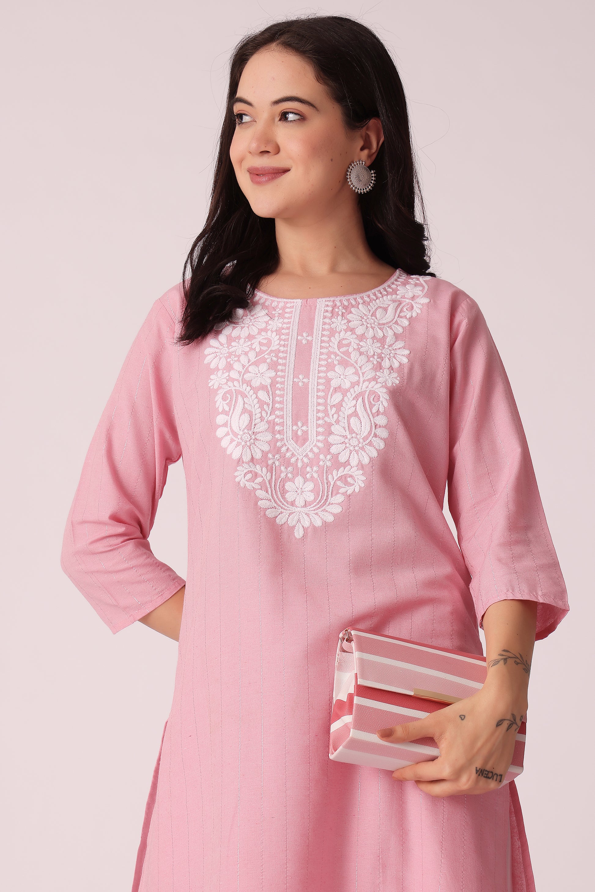 ETHNIC REGULAR FIT EMBROIDERY KURTA - Pink