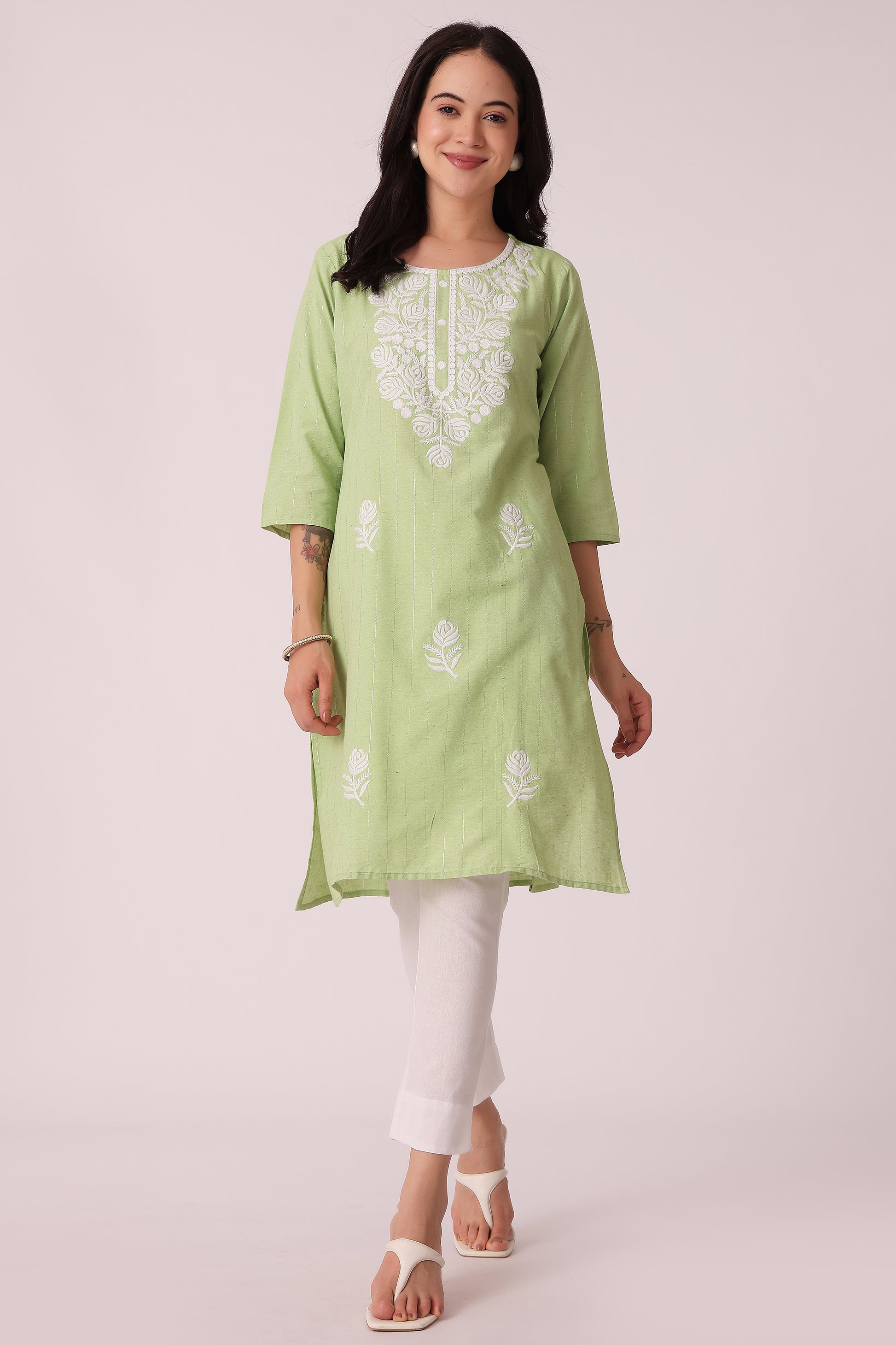 ETHNIC REGULAR FIT EMBROIDERY KURTA - Apple Green