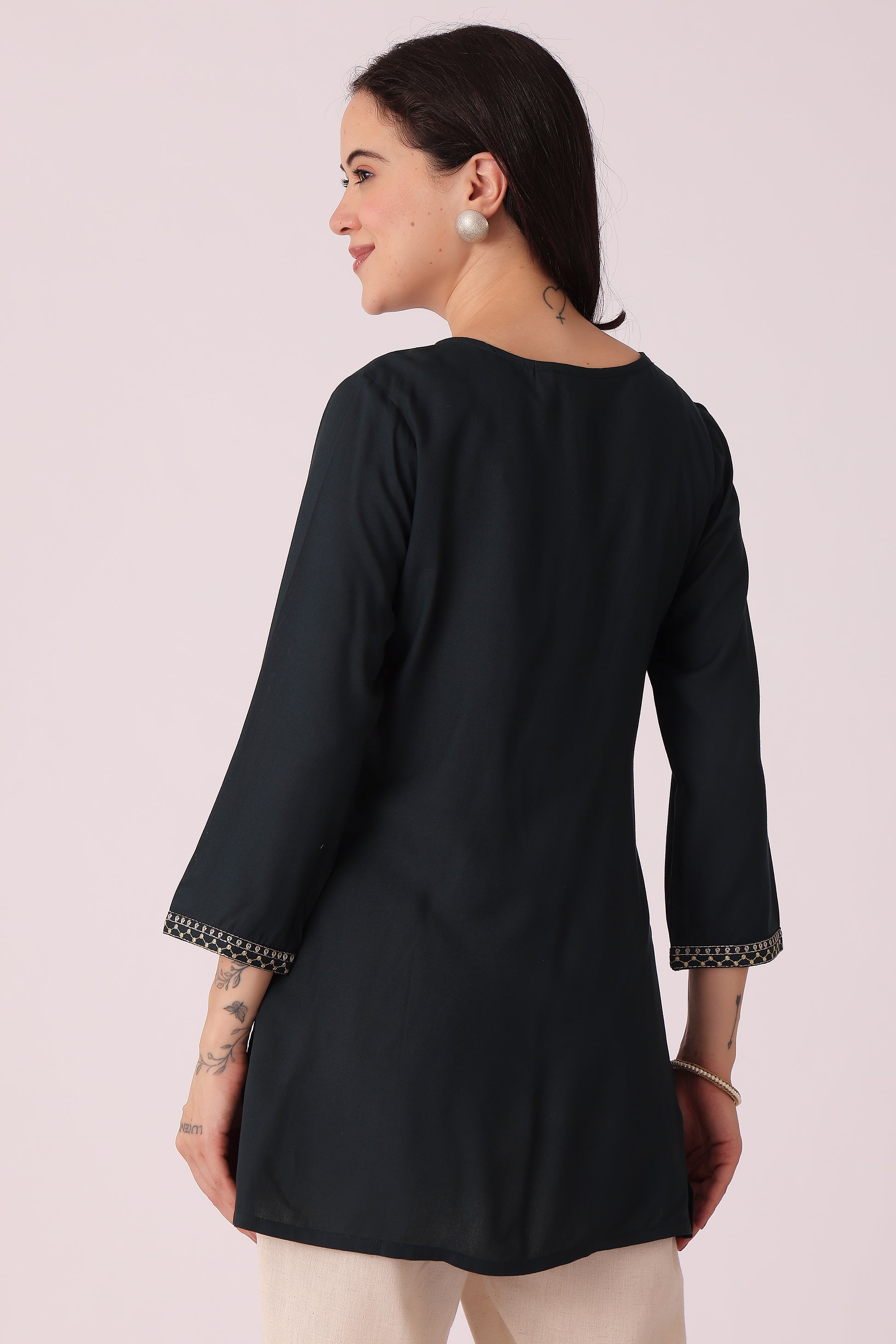 ETHNIC REGULAR FIT EMBROIDERY TUNIC - extra image 2