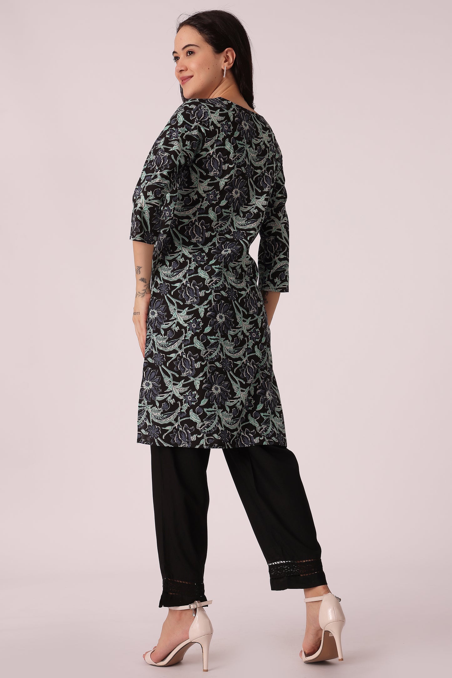 ETHNIC REGULAR FIT FLORAL PRINTS 2PCS SET - extra image 2