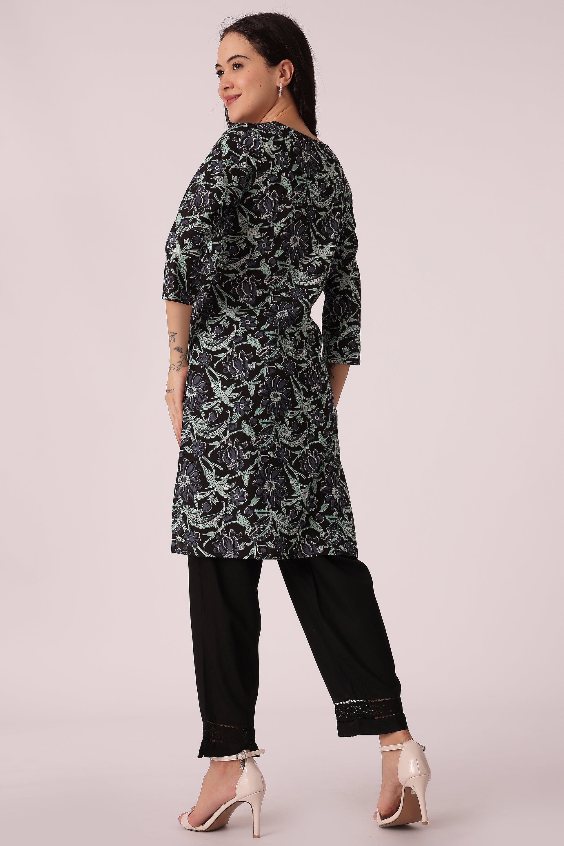 ETHNIC REGULAR FIT FLORAL PRINTS 2PCS SET - extra image 2