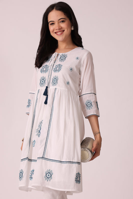 ETHNIC REGULAR FIT EMBROIDERY DRESSES - White