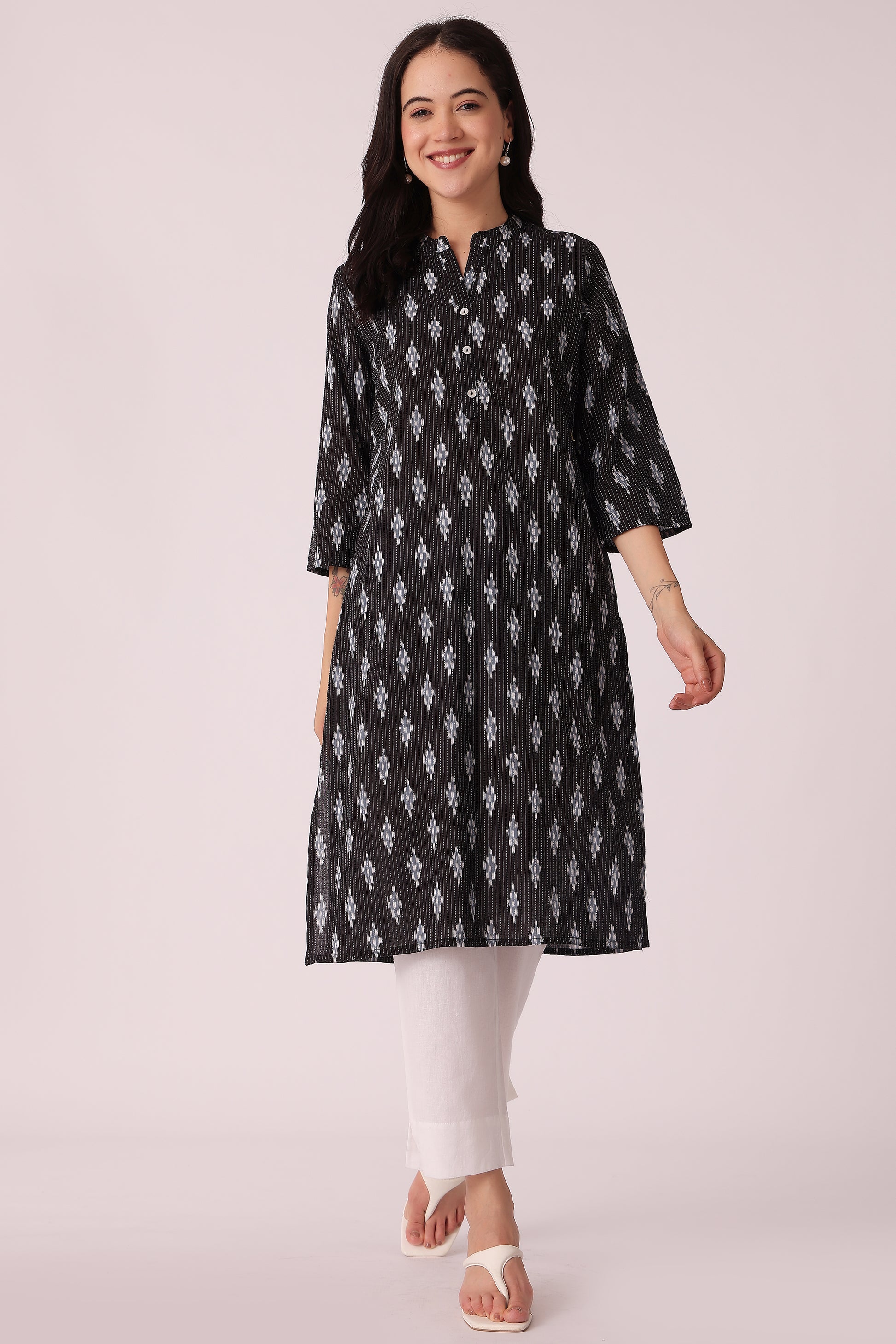 ETHNIC REGULAR FIT KANTHA KURTA - Black